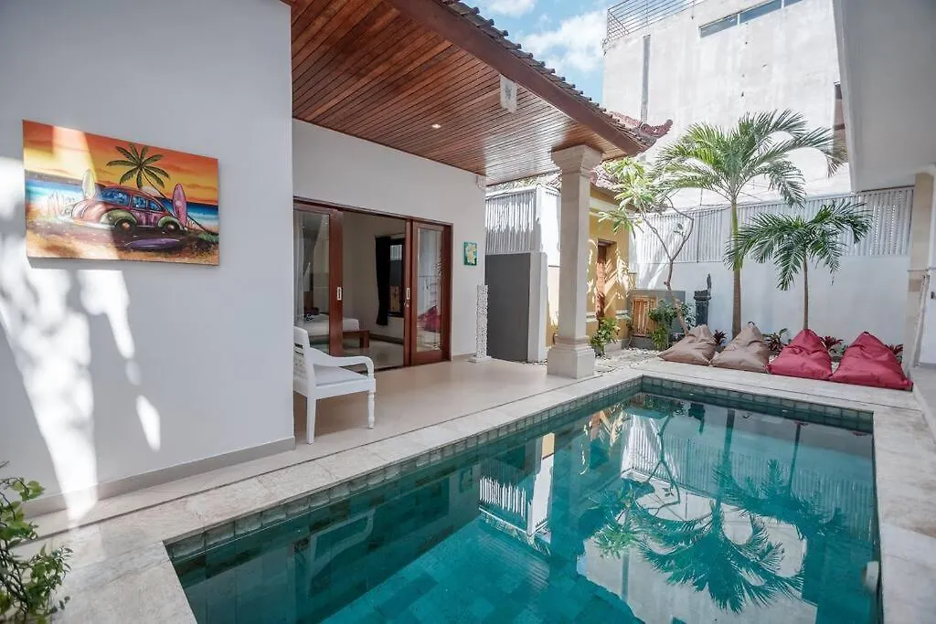 Silver Moon - Fantastic 4Br Villa In Seminyak Top Location