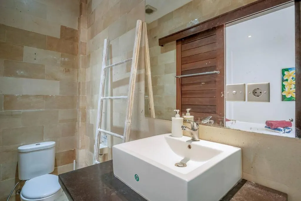 Silver Moon - Fantastic 4Br Villa In Seminyak Top Location 0*, Seminyak (Bali)